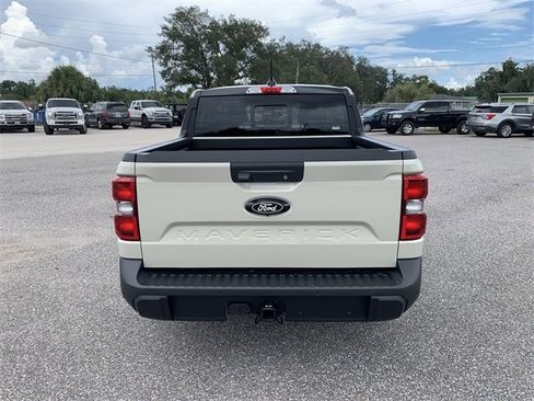 New 2025 Ford Maverick Lariat w/ Black Appearance Package image 5