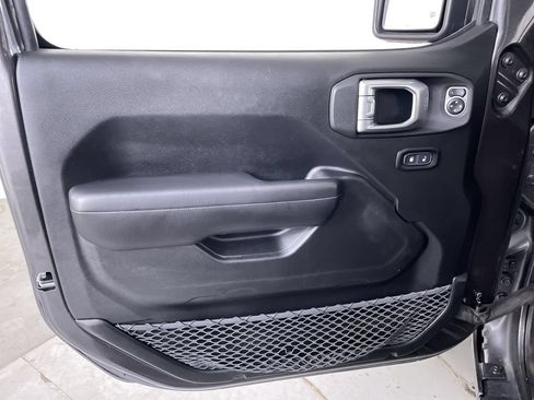 Used 2019 Jeep Wrangler Unlimited Sport S AWD/4WD image 10