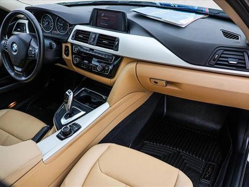 Used 2018 BMW 320i xDrive Sedan image 24