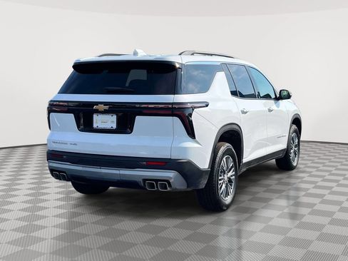 Used 2026 Chevrolet Traverse LT AWD/4WD image 7