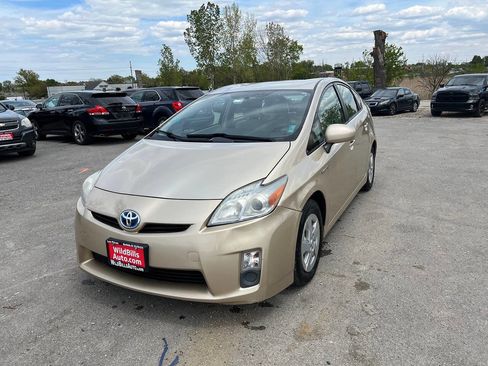 Used 2010 Toyota Prius Five FWD image 1
