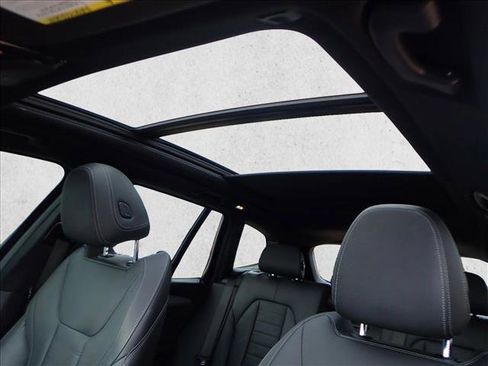 Used 2021 BMW X3 xDrive30i w/ Premium Package image 14