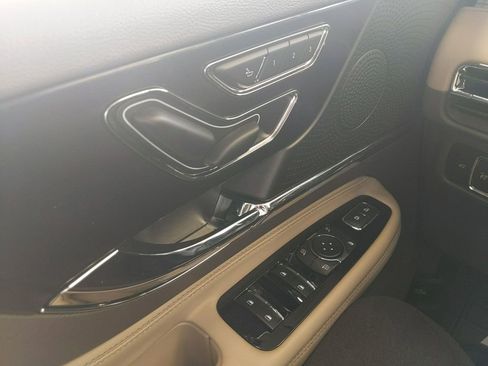 Used 2023 Lincoln Corsair FWD image 24
