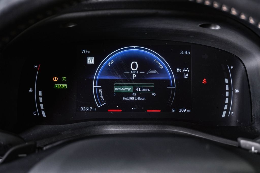 Used 2025 Toyota Camry SE FWD image 22