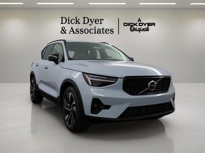 New 2026 Volvo XC40 B5 Plus w/ Protection Package Premier