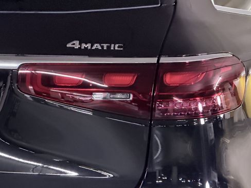 New 2026 Mercedes-Benz GLS 450 4MATIC image 27