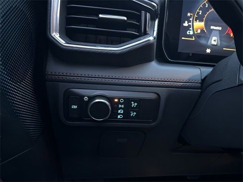 Used 2024 Ford Mustang GT Premium image 18