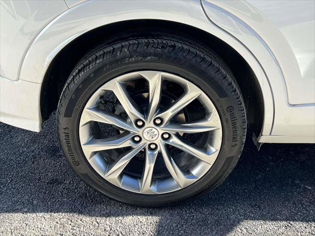 Used 2025 Buick Encore GX Avenir w/ Avenir Convenience Package AWD/4WD image 7