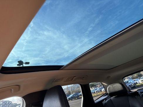 Used 2023 Volvo XC60 B5 Plus image 41