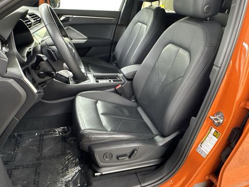 Used 2025 Audi Q3 2.0T Premium image 4