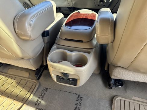 Used 2005 Ford Excursion Limited image 13
