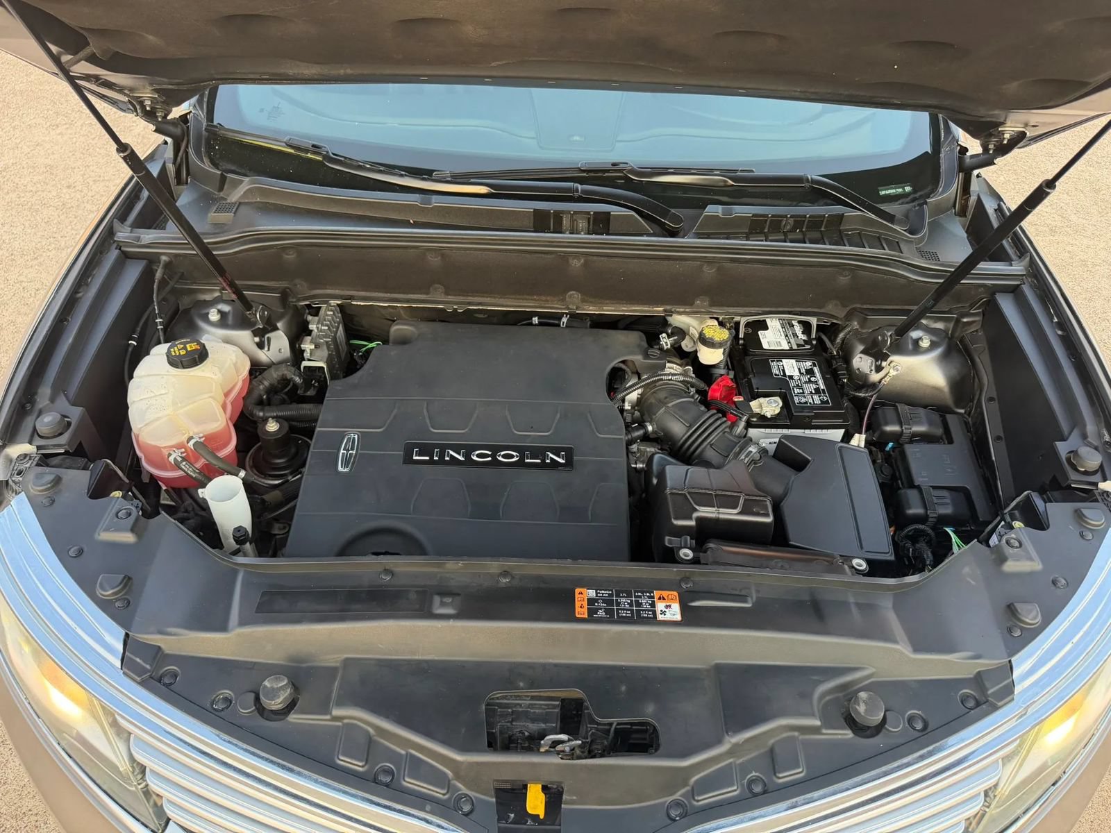 Used 2017 Lincoln MKX Premiere FWD image 33