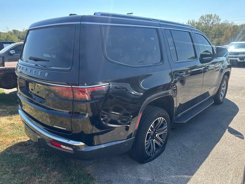 Used 2022 Jeep Wagoneer Series III w/ Convenience Group I AWD/4WD image 3