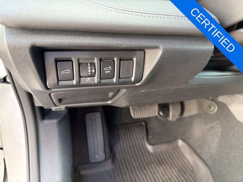 Certified 2023 Subaru Outback Touring XT AWD/4WD image 11