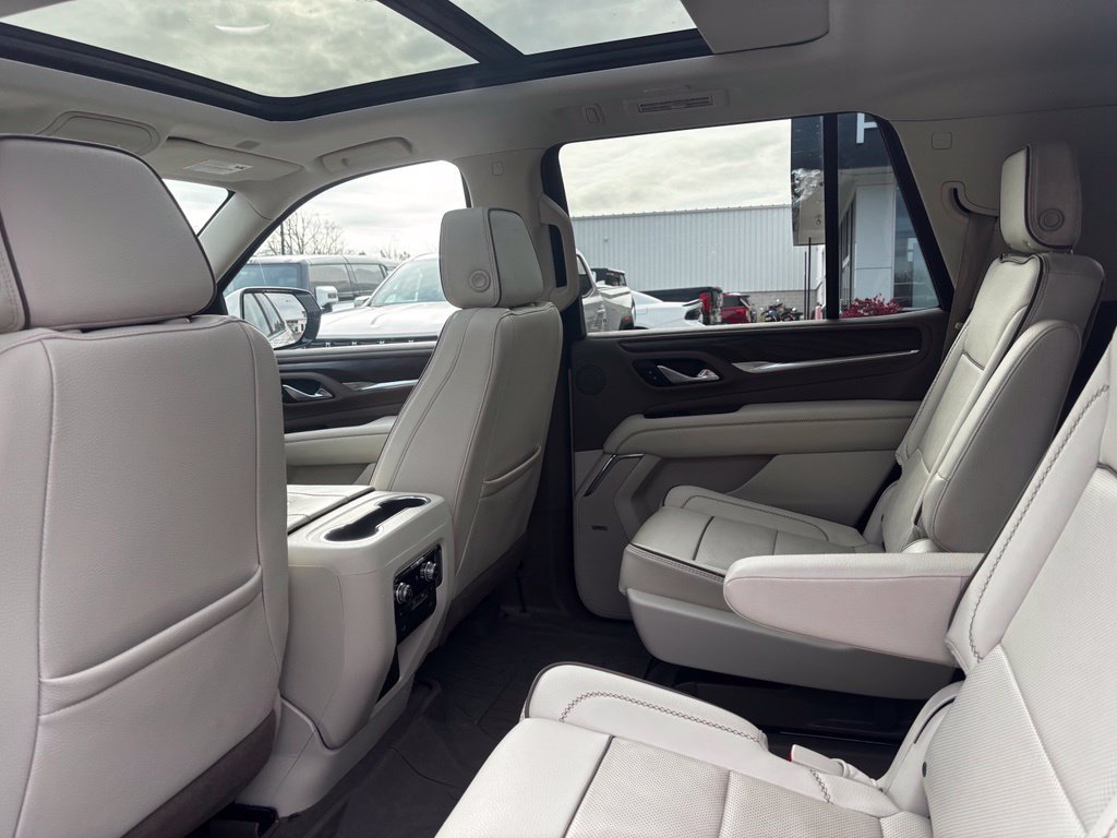 Used 2023 GMC Yukon Denali AWD/4WD image 10