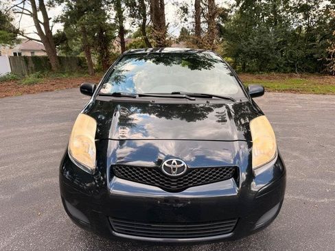 Used 2009 Toyota Yaris 4-Door Hatchback w/ PWR Pkg w/Steel Wheels FWD image 3