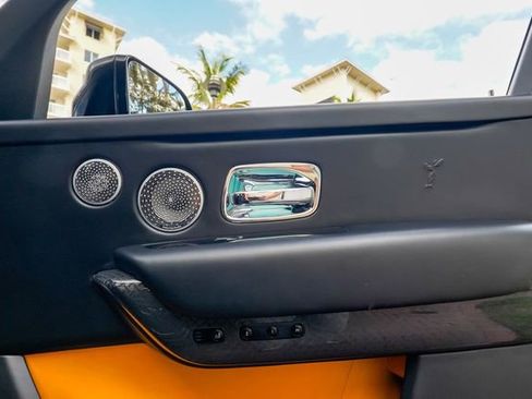 Used 2020 Rolls-Royce Cullinan Black Badge image 84