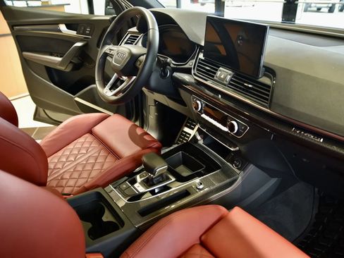 Used 2024 Audi SQ5 Premium Plus w/ S Sport Package AWD/4WD image 26