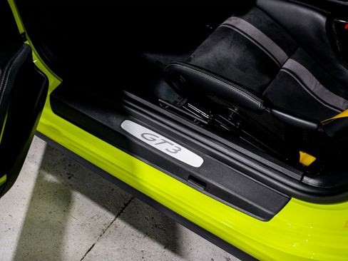 Used 2018 Porsche 911 GT3 image 21