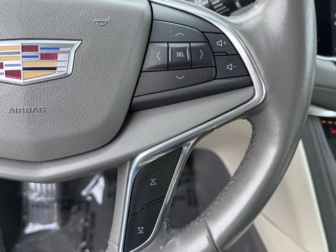 Used 2018 Cadillac XT5 Luxury w/ Driver Awareness Package image 23