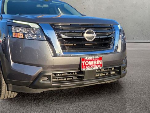Used 2023 Nissan Pathfinder SV FWD image 8