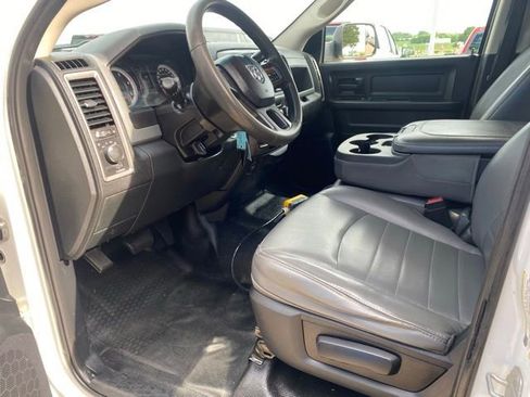 Used 2014 RAM 3500 Tradesman w/ Chrome Appearance Group AWD/4WD image 11