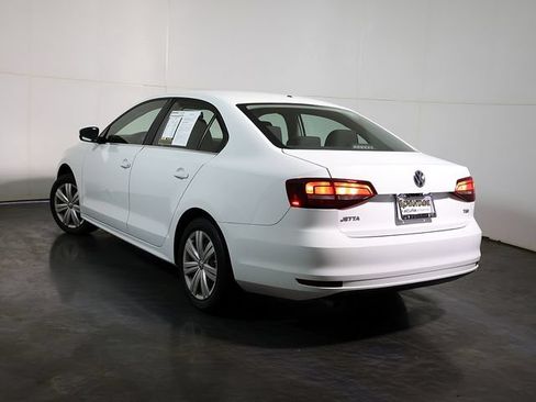 Used 2017 Volkswagen Jetta S FWD image 2