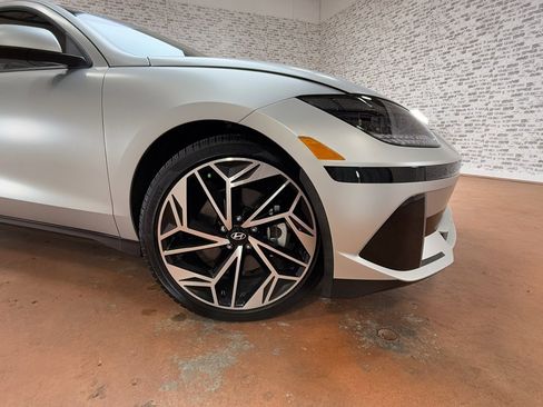 Certified 2025 Hyundai Ioniq 6 SEL image 11