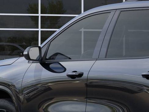New 2026 Chevrolet Traverse RS w/ LPO, Floor Liner Package FWD image 12
