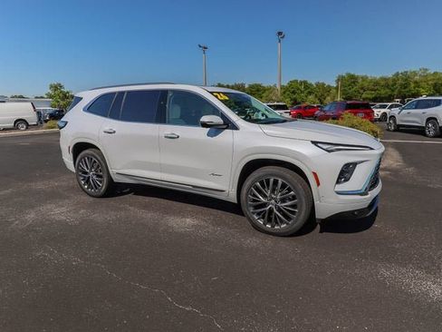New 2026 Buick Enclave Avenir w/ Super Cruise Package AWD/4WD image 12