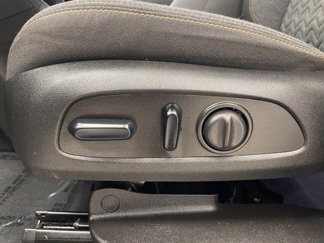 Used 2024 Chevrolet Equinox LT AWD/4WD image 12