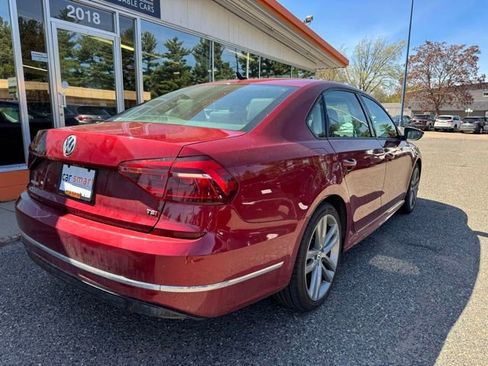 Used 2018 Volkswagen Passat 2.0T R-Line FWD image 7