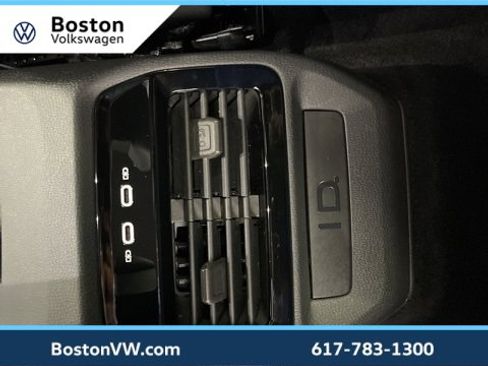 Used 2022 Volkswagen ID.4 Pro image 26