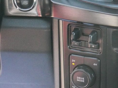 Used 2023 Ford F250 Lariat image 48