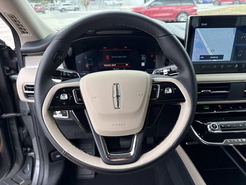 New 2026 Lincoln Corsair Premiere FWD image 26