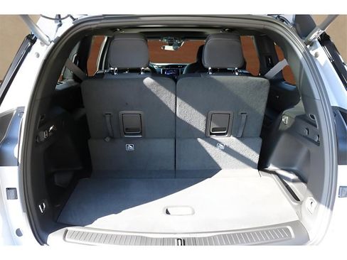 New 2025 Jeep Grand Cherokee L Laredo w/ Luxury Tech Group I image 18