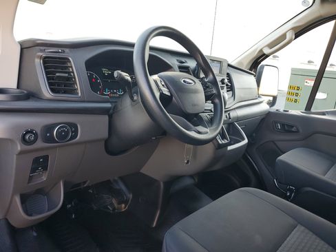 Used 2024 Ford Transit 250 Low Roof w/ Exterior Upgrade Package image 9