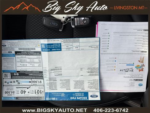 Used 2025 Ford Escape SE w/ Class II Trailer Tow Package FWD image 22