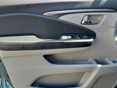 Used 2017 Honda Pilot EX image 20