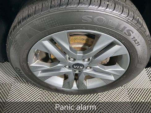 Certified 2021 Kia Seltos LX image 10