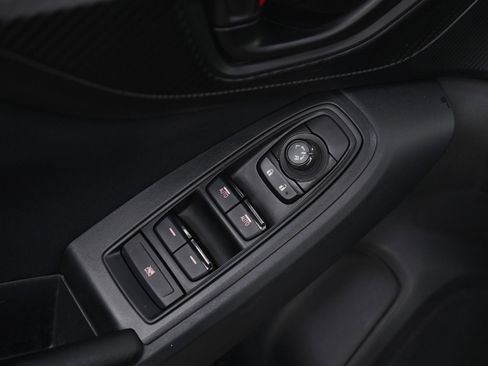 Used 2022 Subaru Crosstrek 2.0i image 19