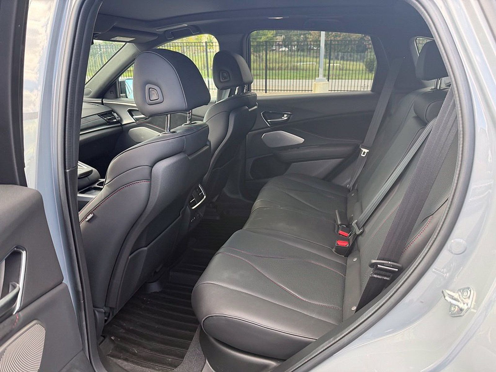 Used 2025 Acura RDX w/ Advance Package AWD/4WD image 10