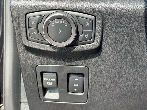 Used 2019 Ford F150 Lariat image 14