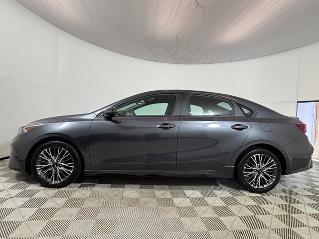 Used 2022 Kia Forte GT-Line w/ GT-Line Technology Package FWD image 4