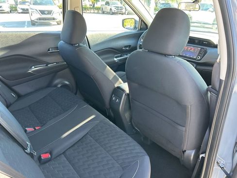 Used 2022 Nissan Kicks SV FWD image 44