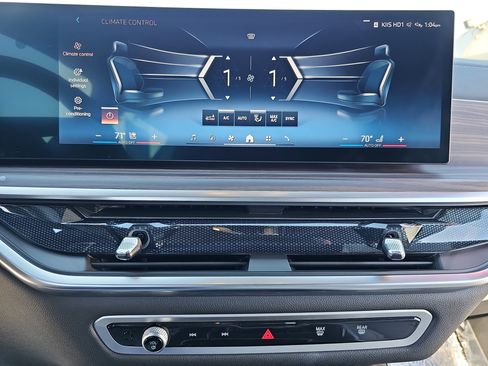 Used 2025 BMW X5 sDrive40i w/ Executive Package image 24