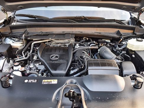 Used 2025 Lexus TX 500h AWD image 28