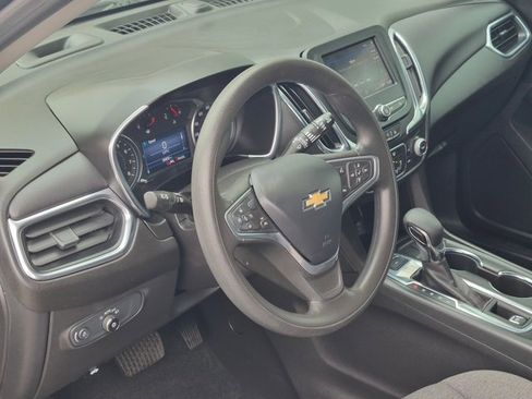 Used 2023 Chevrolet Equinox LT w/ LPO, Floor Liner Package image 9