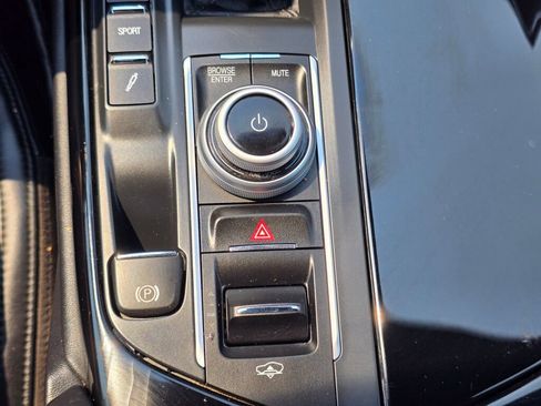 Used 2022 Maserati Levante Modena AWD/4WD image 34