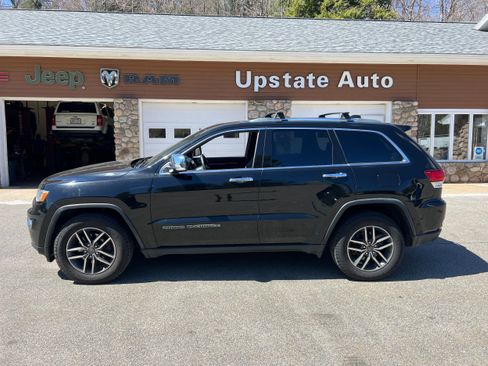 Used 2020 Jeep Grand Cherokee Limited w/ Trailer Tow Group IV AWD/4WD image 8